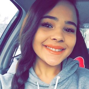 Meet your Posher, Tessa